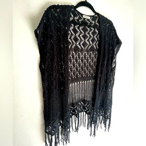 Crochet Short Sleeve Cardigan/ Knitted Shrug / Tassels